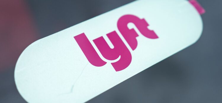 Now Lyft will charge extra if you make drivers wait