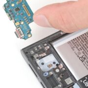 You can finally repair your own Samsung Galaxy S22